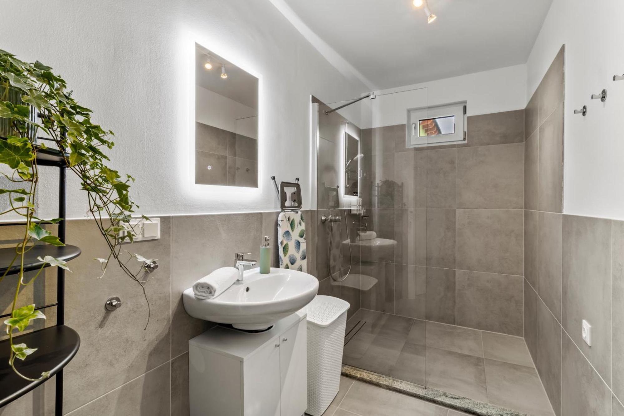 Appartement Noblenest Deluxe - Massage - Kaffee - Arbeitsplatz *
